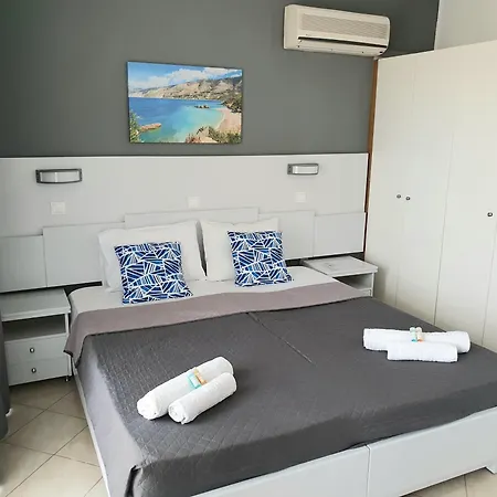 Blue Eyes Aparthotel