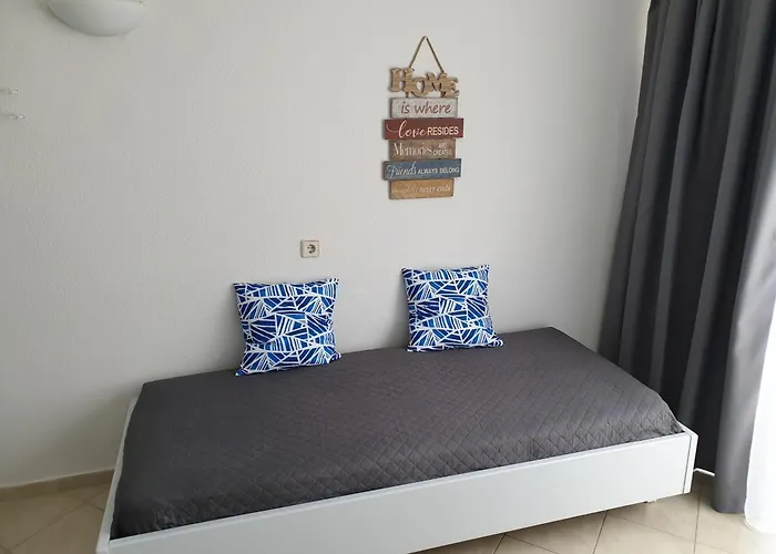 Blue Eyes Ixia (Rhodes)