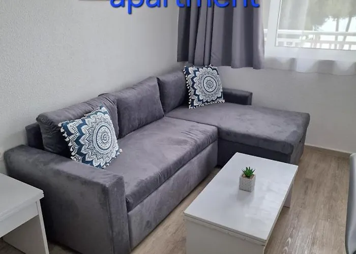 Blue Eyes Aparthotel 3*